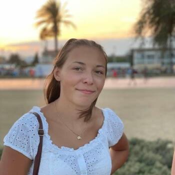 Babysitter στην περιοχή Ρουέν: Jade