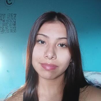Babysitter in Salta: Antonella