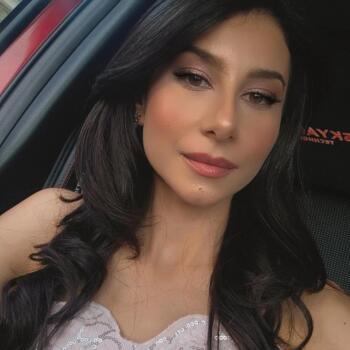 İpsona bölgesinde bebek bakıcısı: Pinelopi
