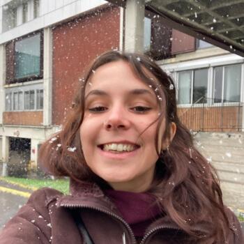 Babysitter in Villejuif: Colleen