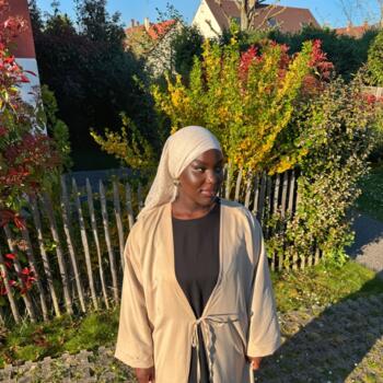 Babysitter in Paris: Niakalé