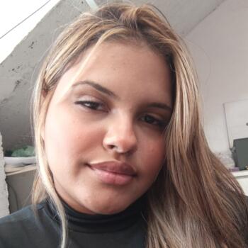 Babysitter in Vitória da Conquista: Evelin