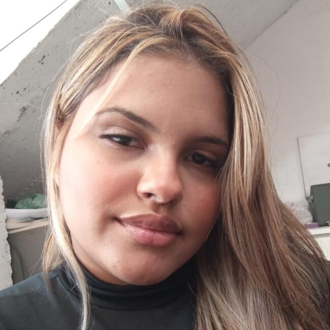 Babysitter in Vitória da Conquista: Evelin