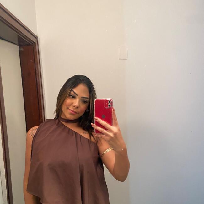 Babysitting job in Valparaíso de Goiás: Maria luiza