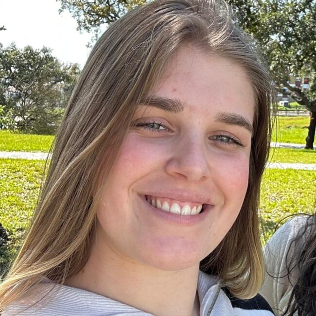 Babysitter em Palmela: Nicole Martins