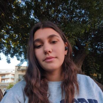 Babysitter in Mosta: Lia