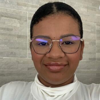 Babysitter Niterói: Luciana Mota