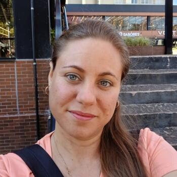 Babysitter in Curitiba: Elizabeth