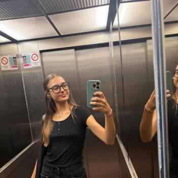 Babysitter in Itapema: Rocio