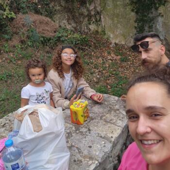 Trabalho de babysitting em Bárrio: Trabalho de babysitting Rute