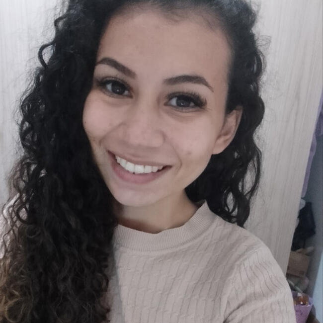 Babysitter in Curitiba: Thaís