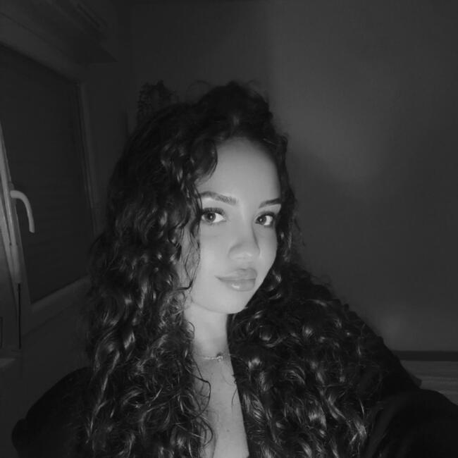 Babysitter in Bidart: Tia