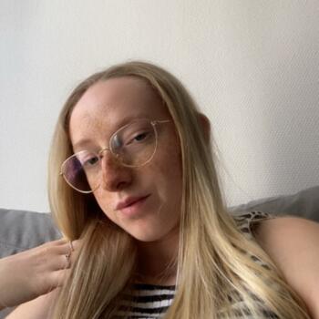 Babysitter in Auneau: Pauline