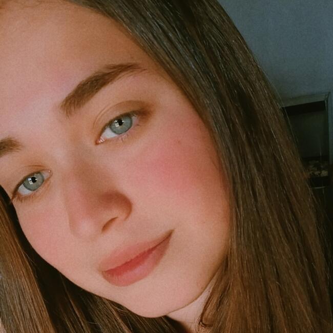 Babá em Videira: Camille