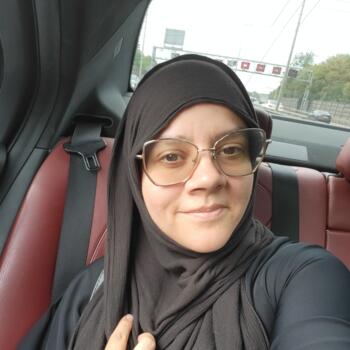 Babysitter Birmingham: Nahdia