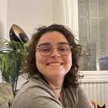 Babysitter in Marseille: Lucie