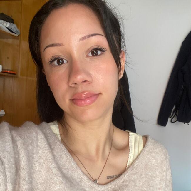 Canguro en Oviedo: Alejandra