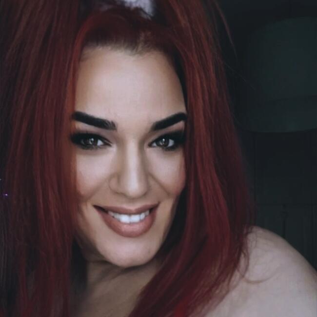 Babysitter in Ágioi Anárgyroi: Τίνα Π.