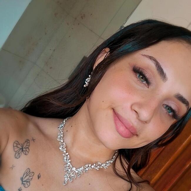 Babá em Contagem: Aline