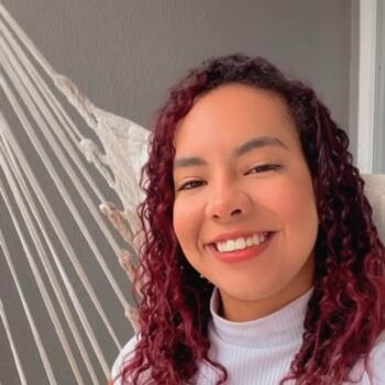 Babysitter in Suzano: Kelly