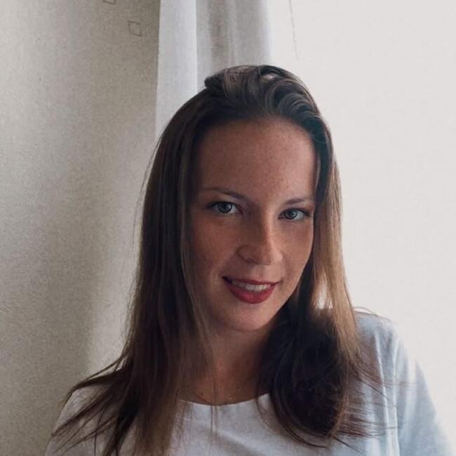 Babysitter in Trégourez: Marine