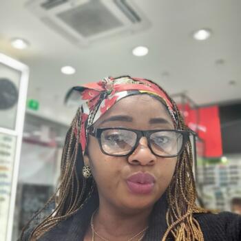 Babysitter in Dubai: Titilayo