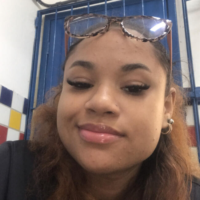 Babysitter in Recife: Karolina