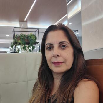 Babysitter in Belo Horizonte: Juliana