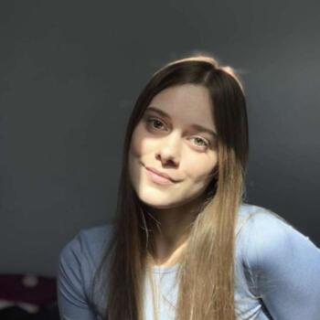 Babysitter in Bourges: Lucie