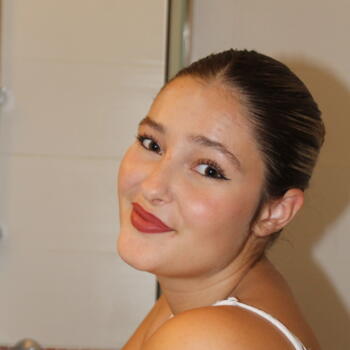 Babysitter in Amiens: Manon