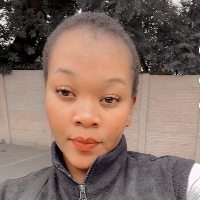Babysitter in Johannesburg: Lorraine zoro