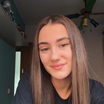 Canguro en Valdemoro: Lucia Belmonte Fernandez