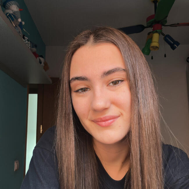 Canguro en Valdemoro: Lucia Belmonte Fernandez