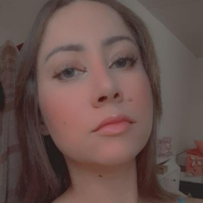 Emprego de babá em Almirante Tamandaré: Stefani