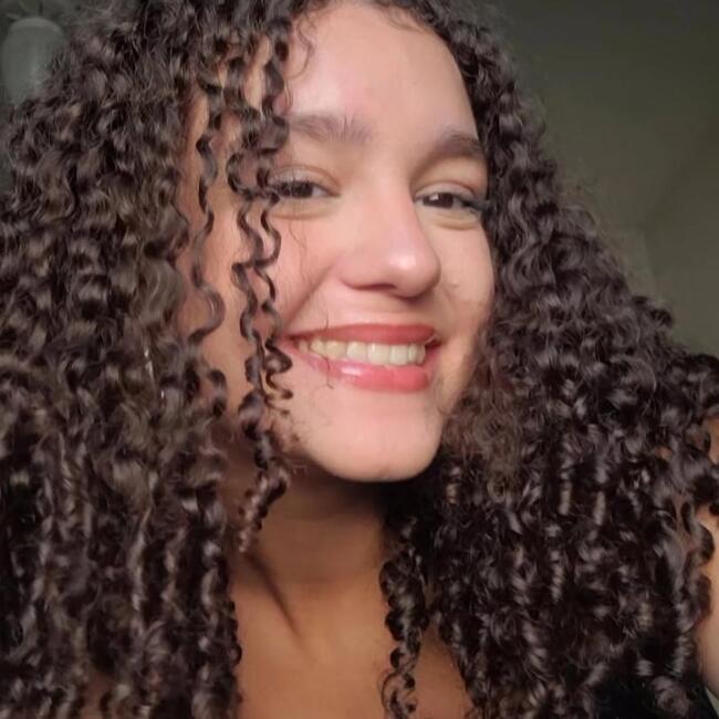 Babá em Lorena: Isabela