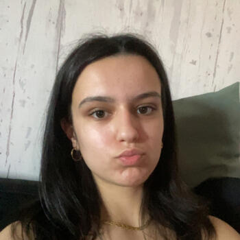 Babysitter in Lunéville: Manon