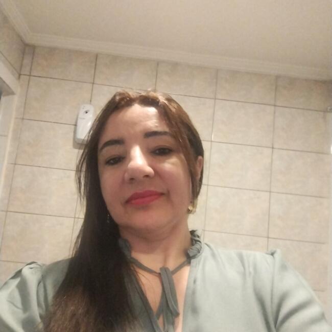 Babysitter in Cotia: Vania