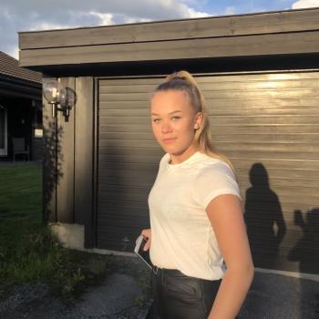 Barnevakt i Hønefoss: Hedda