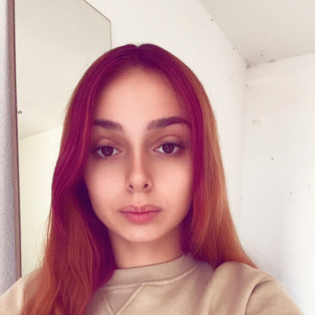 Babysitter in Bagnols-sur-Cèze: Tess