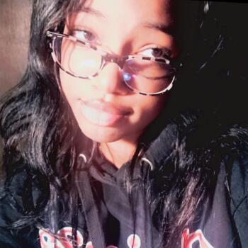 Babysitter in Griffith (Indiana): Julia