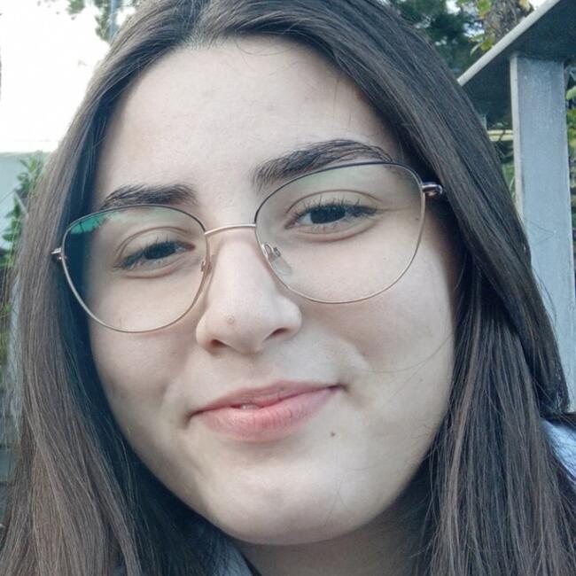 Babysitter em Funchal: Ricardina