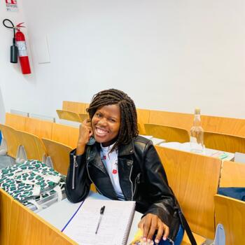 Babysitter a Palermo: Betty