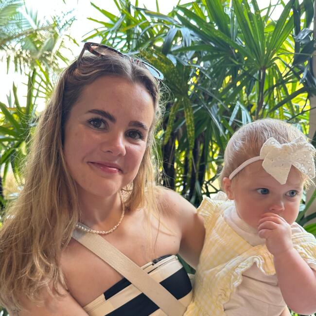 Babysitter in Christchurch: Hannah