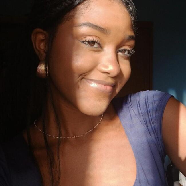 Babá em Salvador: Nicole