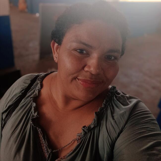 Babysitter in Rousseau: Ivanna