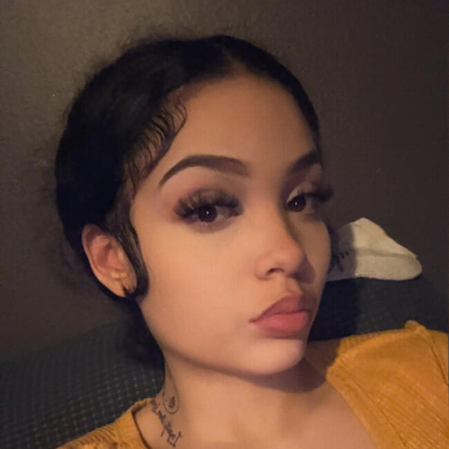 Babysitter in Chicago: Isabella