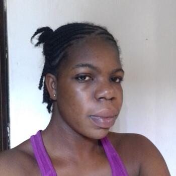 Niñera en Dubái: Obiba