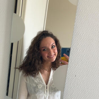 Babysitter in La Versanne: Coralie