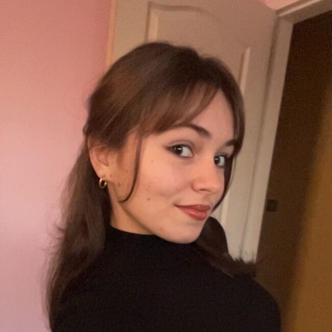 Babysitter in Sotteville-lès-Rouen: Chloé