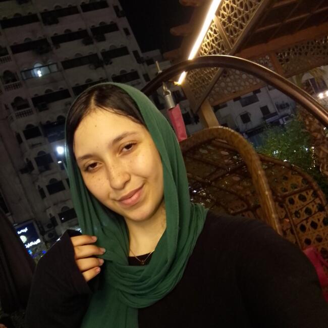 Babysitter in Giza: Sama